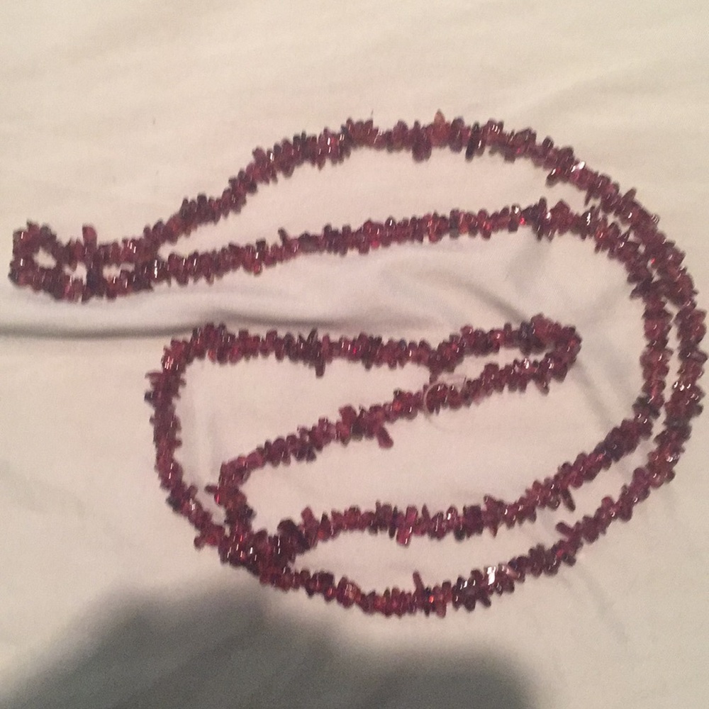 Garnet necklace - Picture 2 of 3
